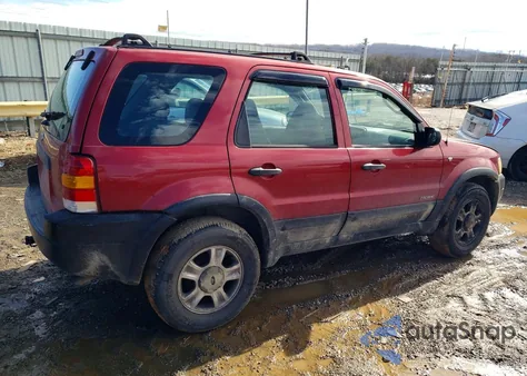 2001 Ford Escape Xlt z USA, uszkodzony, nr VIN 1FMYU04121KA35103